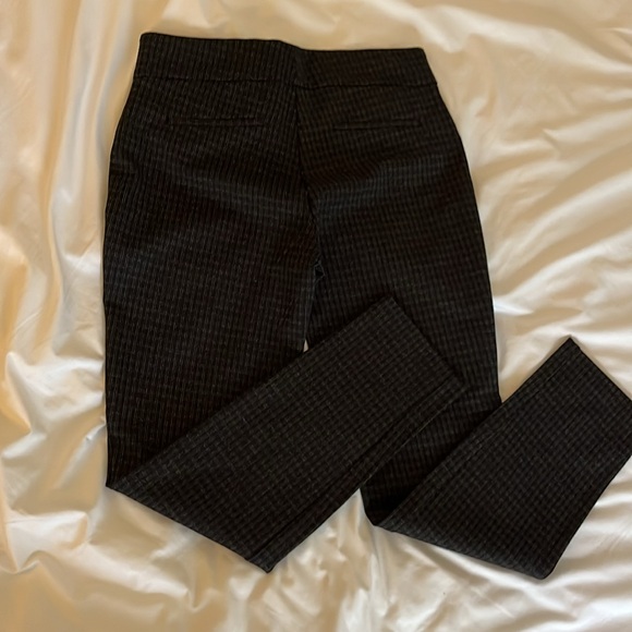 Flattering and fun black patterned zipper flat front slacks - Picture 10 of 13